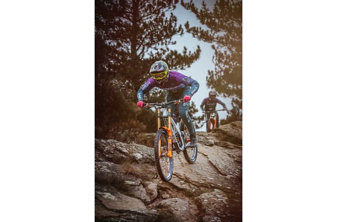 Schwalbe Pneu Tacky Chan 29x2.40 SuperDownhill Addix UltraSoft... TL-Easy black