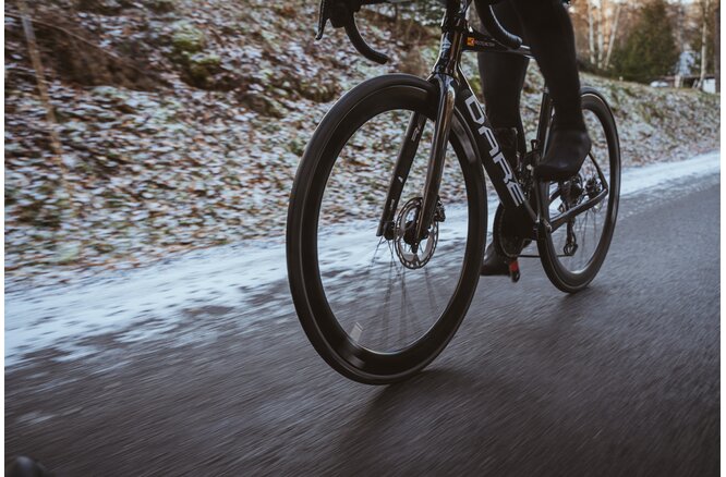 Schwalbe Pneu One 365 700x28C Addix FourSeason TL-Ready mit... Reflexstreifen black