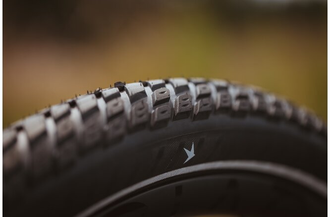 Schwalbe Pneu Marathon Mondial 700x42C Starr mit Reflexstreifen... black