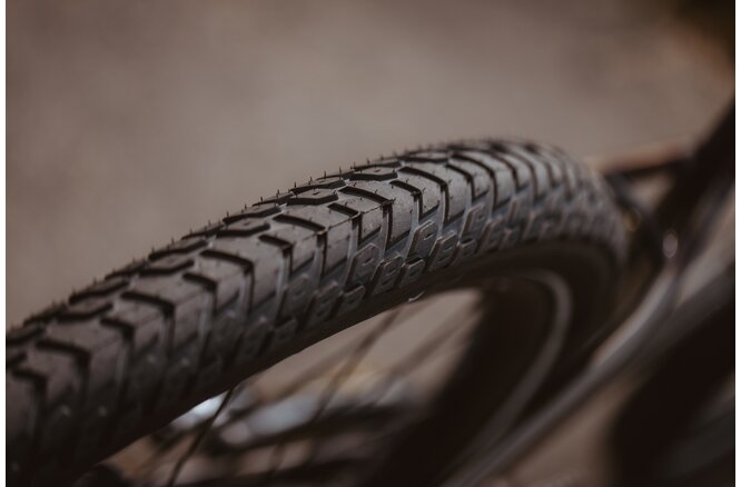 Schwalbe Pneu Marathon Mondial 700x42C Starr mit Reflexstreifen... black