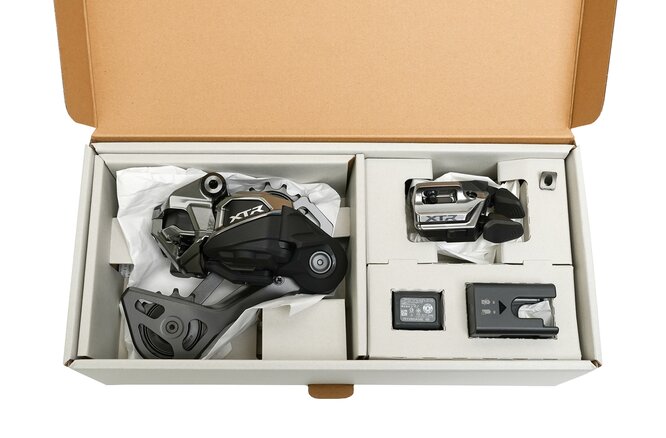 Shimano XTR Di2 Upgrade Kit, Set mit RD-M9250... -SGS/SW-M9250-IR/BT-DN320/EC-DN100/SM-CN910-12 Box