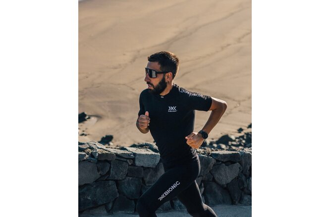 X-BIONIC MEN Invent 4.0 Running Shirt SH SL opal black/arctic white