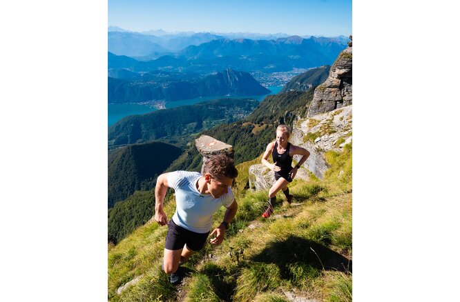 X-BIONIC MEN Invent 4.0 LT Shirt SH SL arctic white/dolomite grey