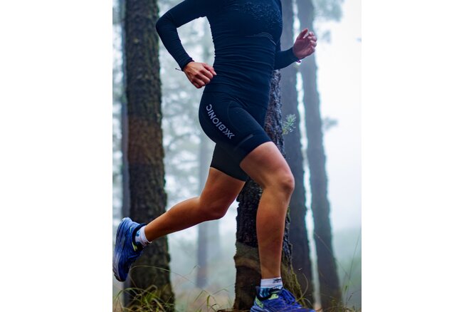 X-BIONIC WOMEN Invent 4.0 Running Shorts opal black/arctic... white