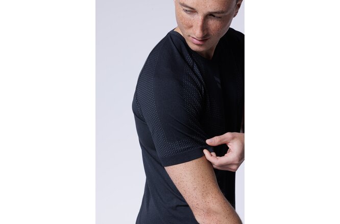 X-BIONIC Men XCeed Run Shirt SH SL X black/rhino grey