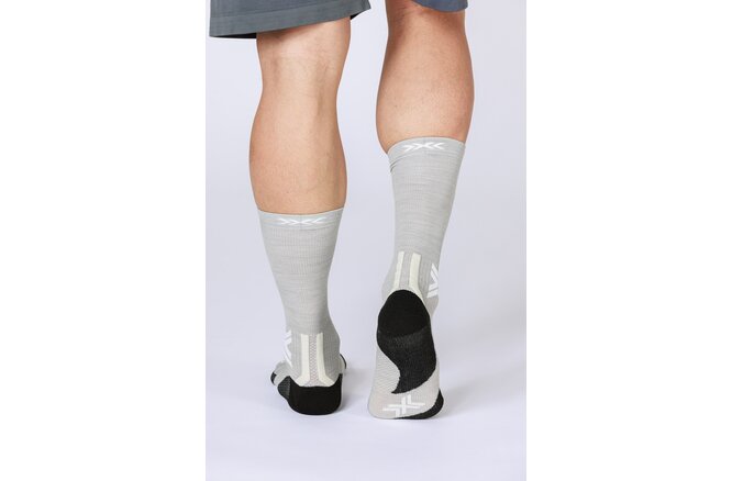 X-SOCKS Run Discover Merino Crew seal grey/light sand