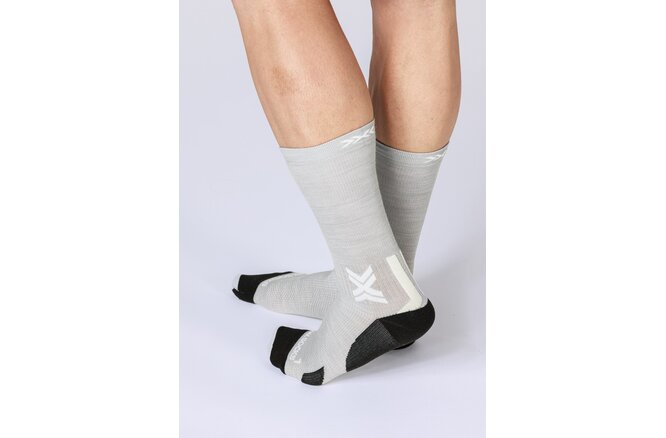 X-SOCKS Run Discover Merino Crew seal grey/light sand